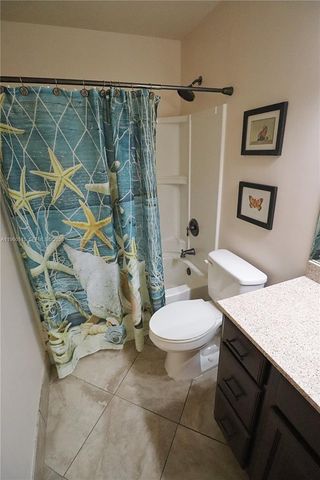 1523 NW 158th Ave, Pembroke Pines, FL 33028