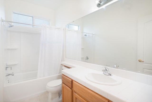 757 W Siena Lane, Clovis, CA 93619