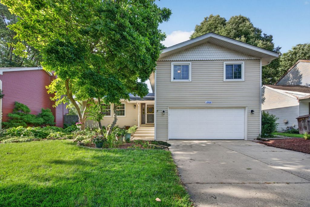 2909 Arden Place, Joliet, IL 60435