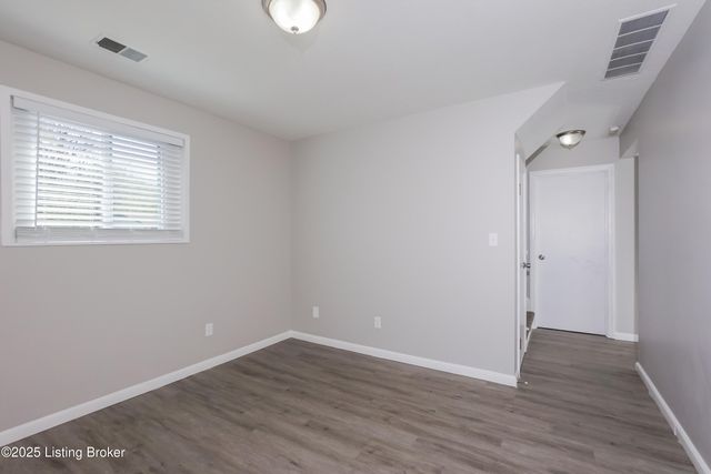 4513 Cod Dr, Louisville, KY 40272