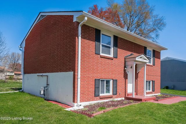 4513 Cod Dr, Louisville, KY 40272