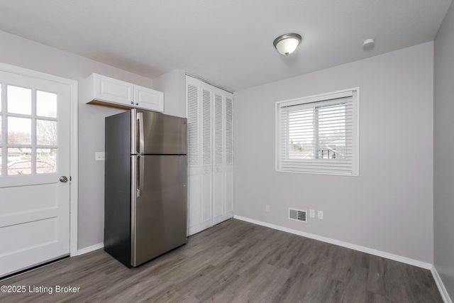 4513 Cod Dr, Louisville, KY 40272