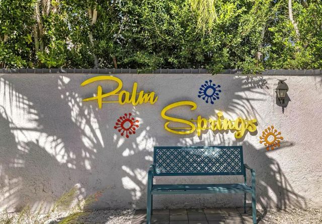 2025 Nicola Road, Palm Springs, CA 92262