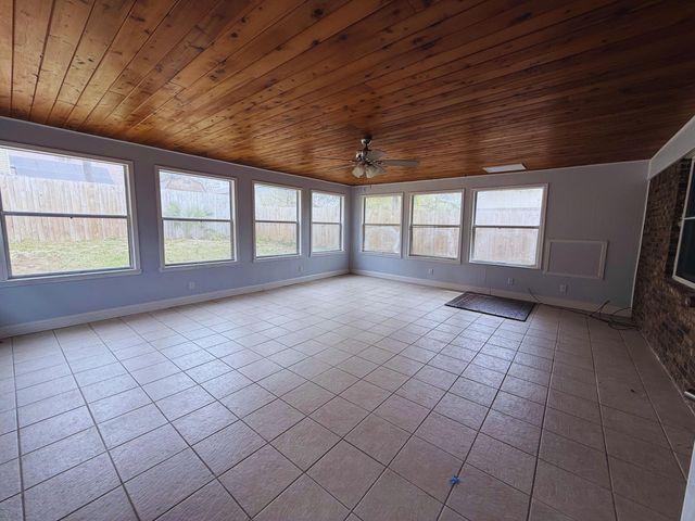 709 Osage Drive, Fort Walton Beach, FL 32547