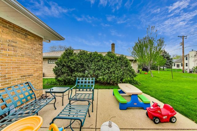 1105 W Miner Street, Arlington Heights, IL 60005