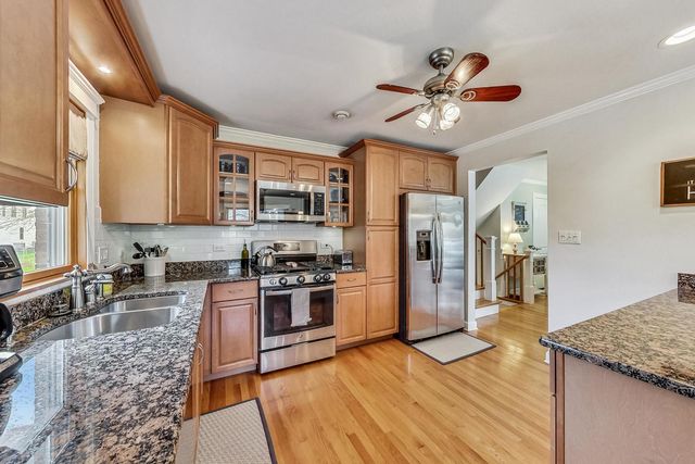 1105 W Miner Street, Arlington Heights, IL 60005