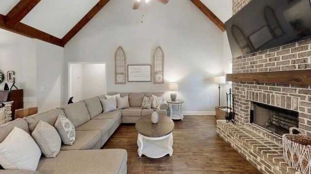 1224 Lee Road 0260, Opelika, AL 36804