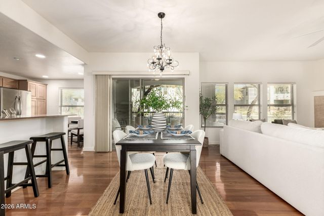 33550 N DOVE LAKES Drive 1005, Cave Creek, AZ 85331