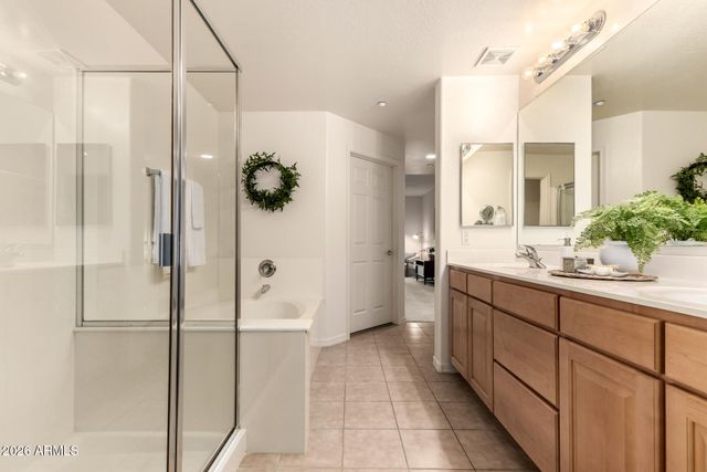 33550 N DOVE LAKES Drive 1005, Cave Creek, AZ 85331