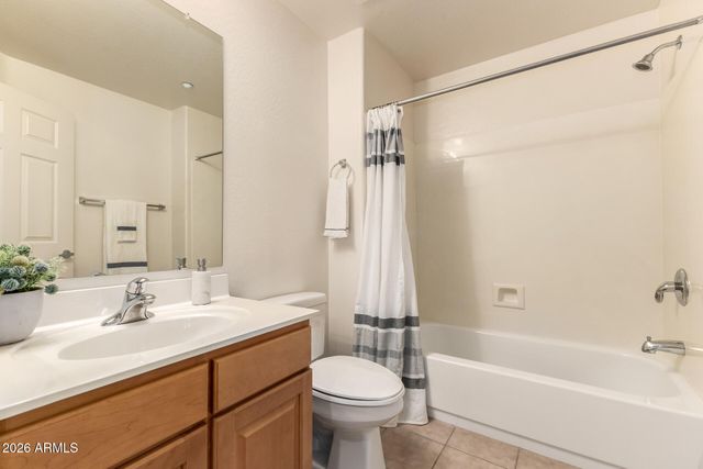 33550 N DOVE LAKES Drive 1005, Cave Creek, AZ 85331