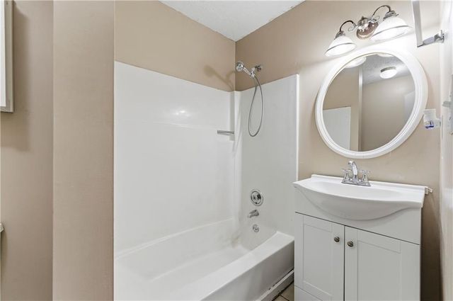 4060 Grove Trail, Loganville, GA 30052