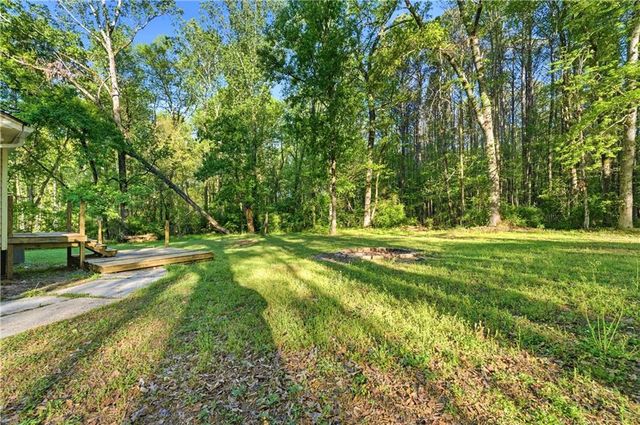 4060 Grove Trail, Loganville, GA 30052