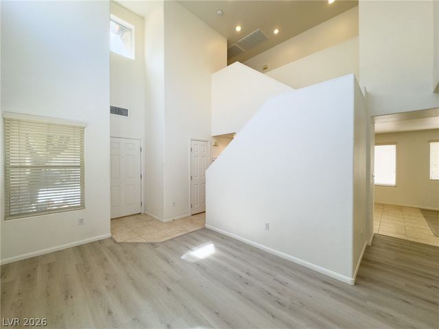 9456 Grandview Spring Avenue, Las Vegas, NV 89166