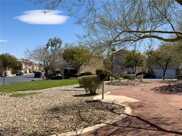 9456 Grandview Spring Avenue, Las Vegas, NV 89166