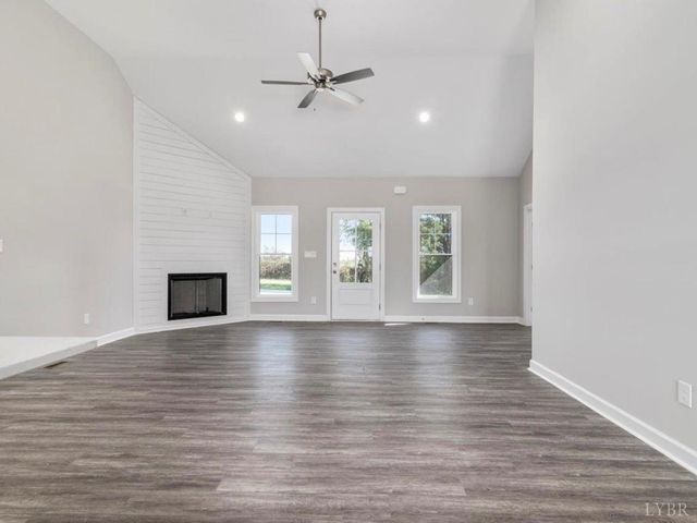 1218 Rainbow Forest Drive, Lynchburg, VA 24502