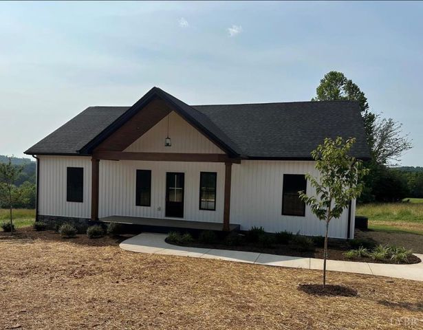 1218 Rainbow Forest Drive, Lynchburg, VA 24502