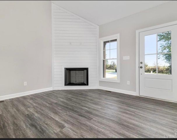 1218 Rainbow Forest Drive, Lynchburg, VA 24502