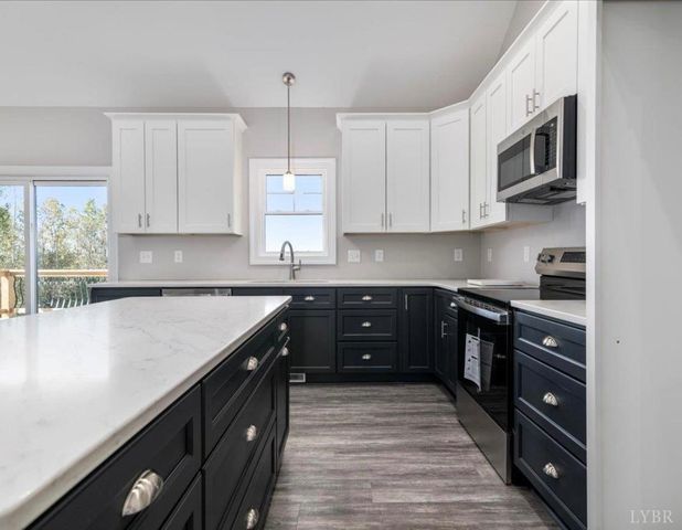 1218 Rainbow Forest Drive, Lynchburg, VA 24502