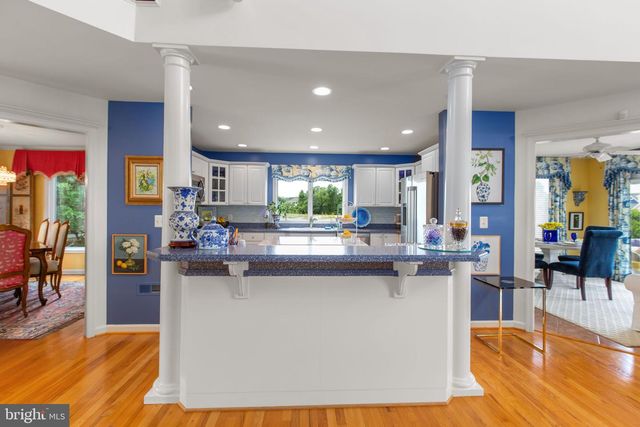 6049 POTOMAC LANDING DR, King George, VA 22485