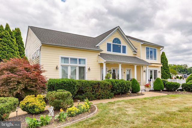 6049 POTOMAC LANDING DR, King George, VA 22485