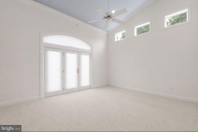 6049 POTOMAC LANDING DR, King George, VA 22485
