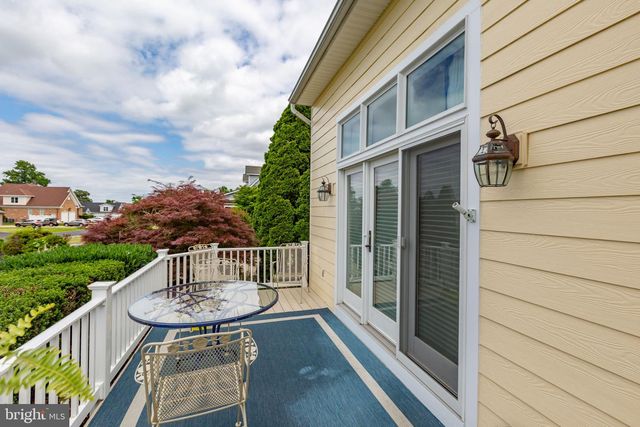 6049 POTOMAC LANDING DR, King George, VA 22485