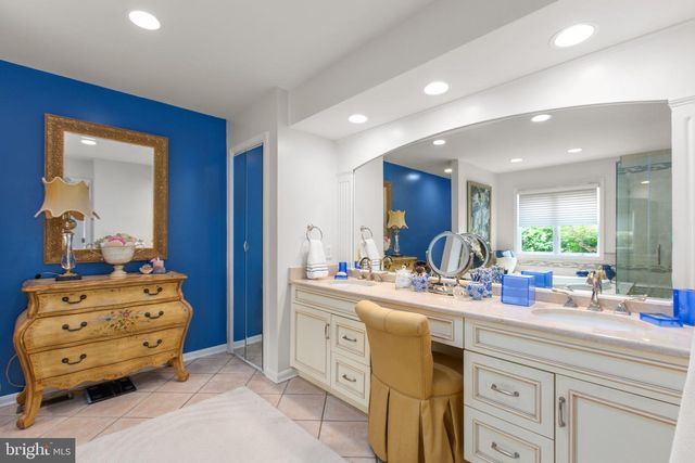 6049 POTOMAC LANDING DR, King George, VA 22485