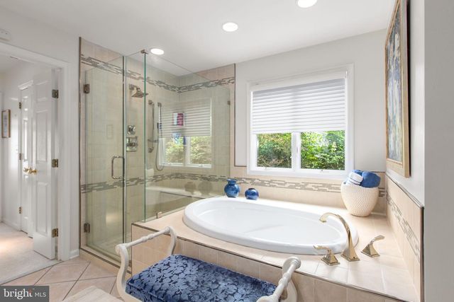 6049 POTOMAC LANDING DR, King George, VA 22485