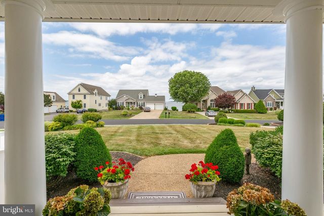 6049 POTOMAC LANDING DR, King George, VA 22485
