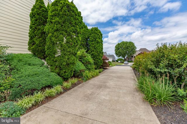 6049 POTOMAC LANDING DR, King George, VA 22485