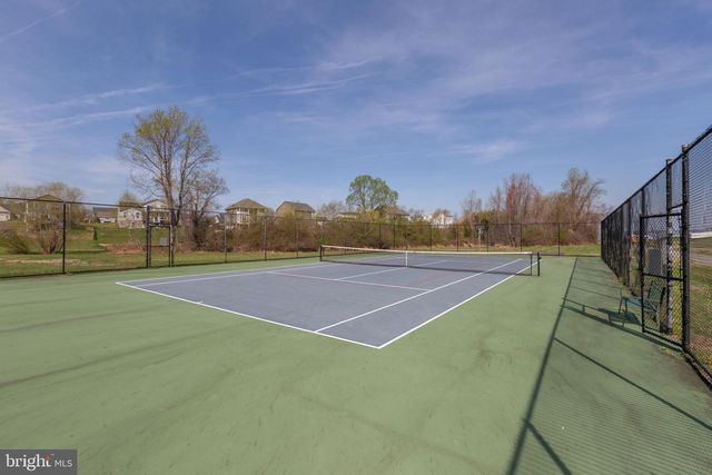 6049 POTOMAC LANDING DR, King George, VA 22485