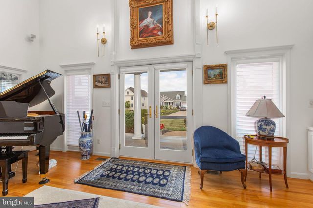 6049 POTOMAC LANDING DR, King George, VA 22485