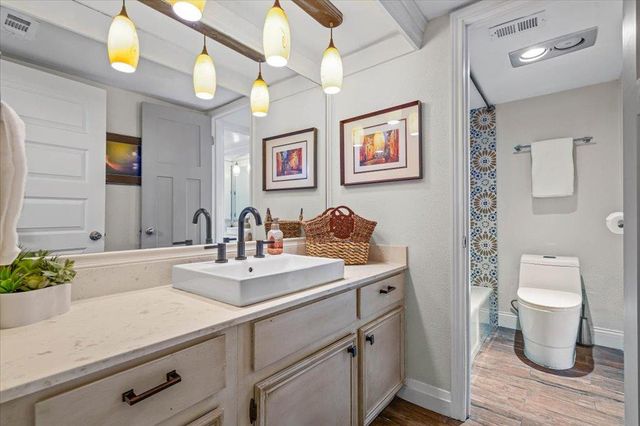 143 World Of Tennis SQ D143, Lakeway, TX 78738