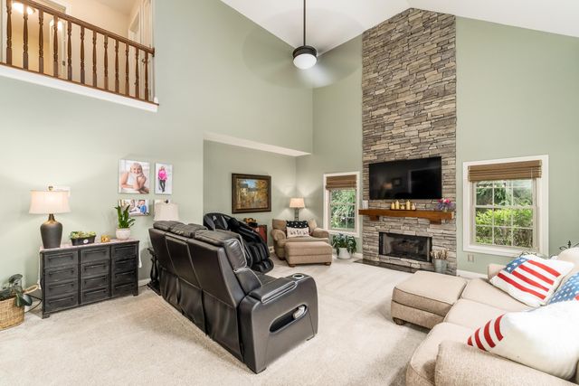 8631 Winding Creek Way, Pickerington, OH 43147