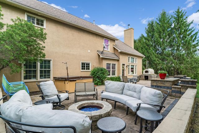 8631 Winding Creek Way, Pickerington, OH 43147