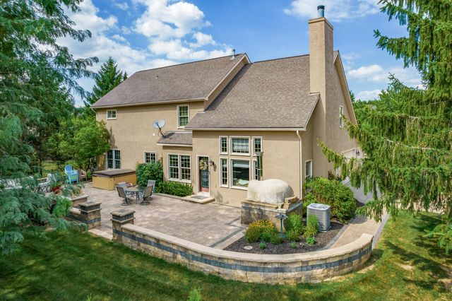 8631 Winding Creek Way, Pickerington, OH 43147