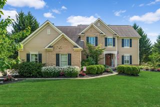8631 Winding Creek Way, Pickerington, OH 43147