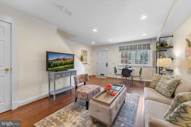 1527 K ST SE, Washington, DC 20003