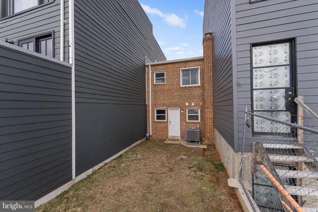 1527 K ST SE, Washington, DC 20003
