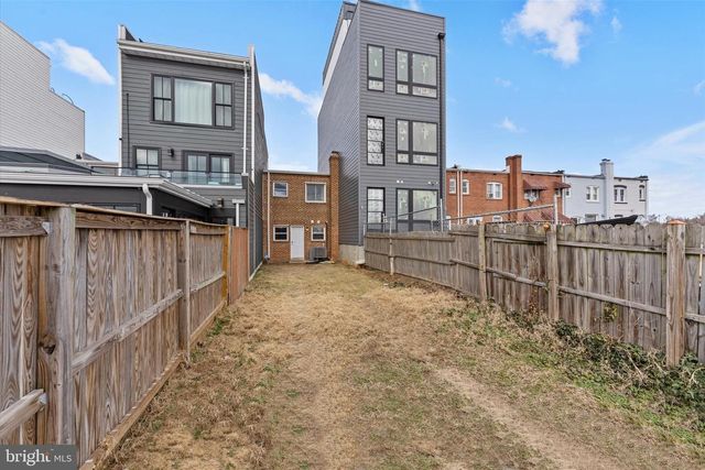 1527 K ST SE, Washington, DC 20003