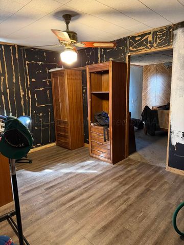 215 Hickory Street, Borger, TX 79007