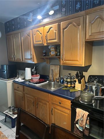 172 Best Street, Bedford, OH 44146