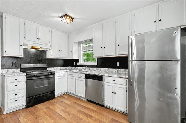 407 Sheppard Crossing Court, Stone Mountain, GA 30083