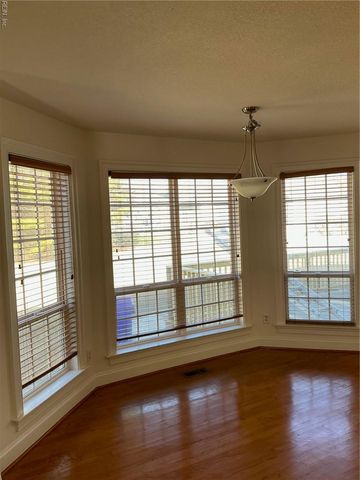 4026 Appaloosa CT, Suffolk, VA 23434