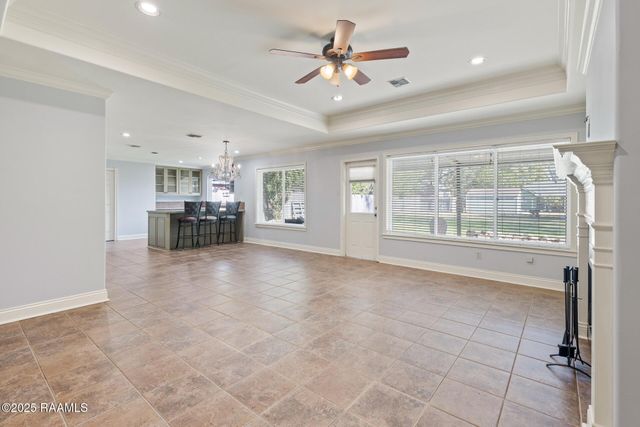 409 Orangewood Drive, Lafayette, LA 70503