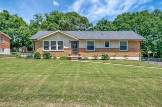 207 Bonnafield Dr, Hermitage, TN 37076