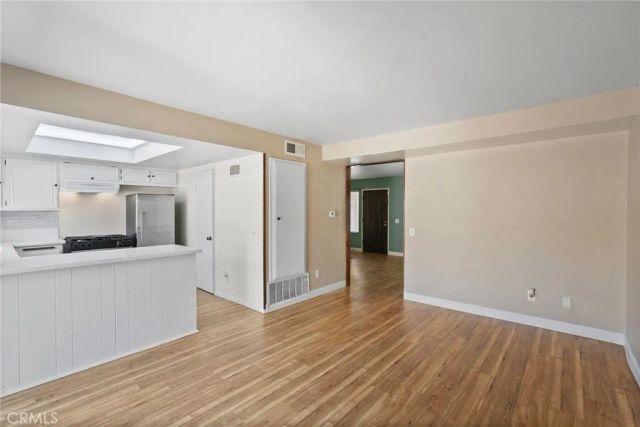 20119 Leadwell Street 3, Winnetka, CA 91306