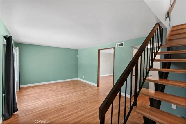 20119 Leadwell Street 3, Winnetka, CA 91306