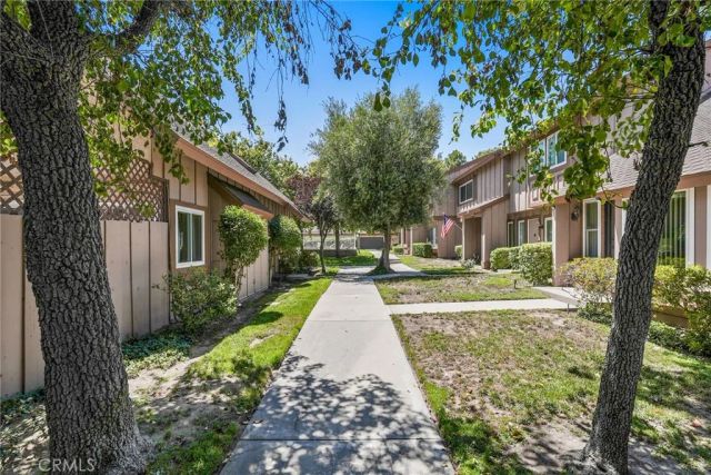 20119 Leadwell Street 3, Winnetka, CA 91306