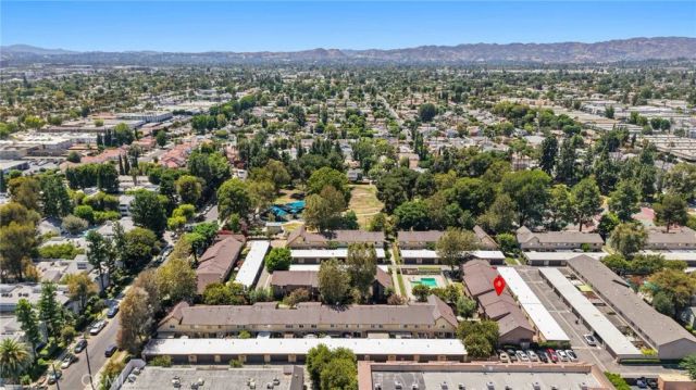 20119 Leadwell Street 3, Winnetka, CA 91306